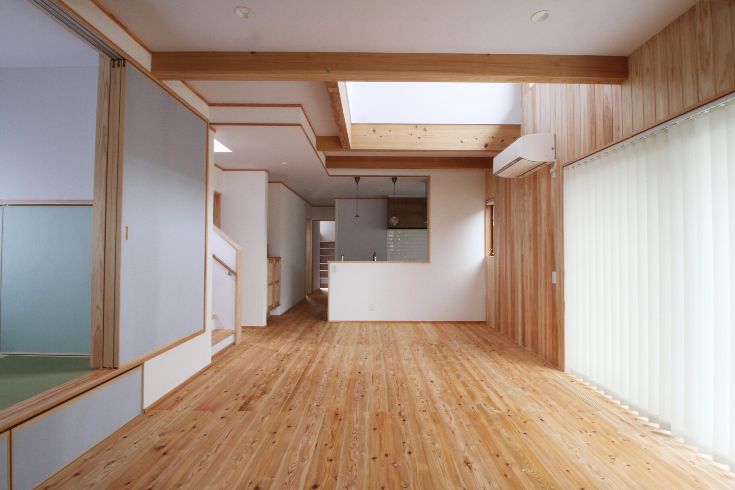 natural wood × LIVING