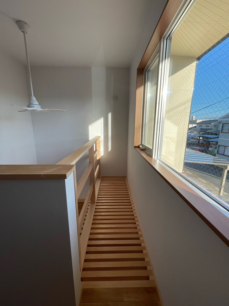 明るくて居心地のいいシンプル空間