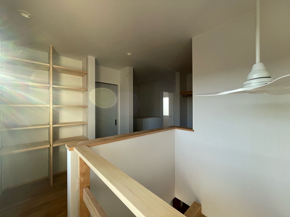 明るくて居心地のいいシンプル空間