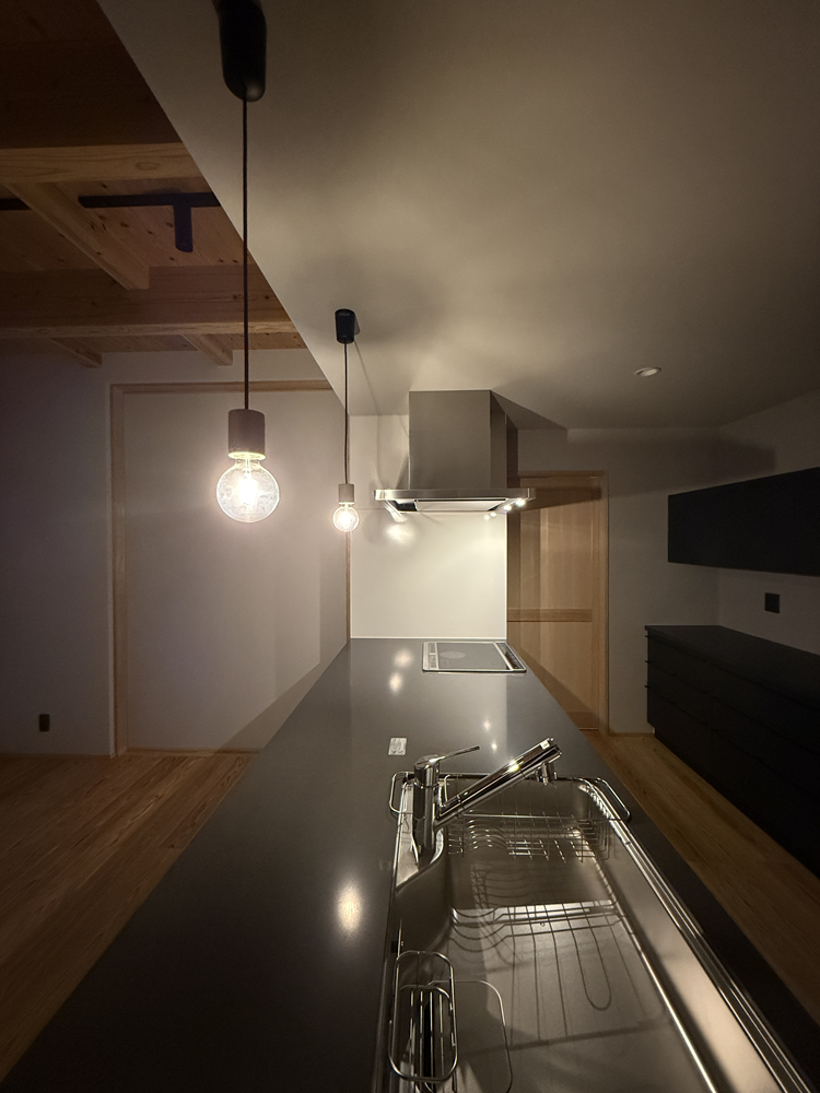 自然素材と光の融合