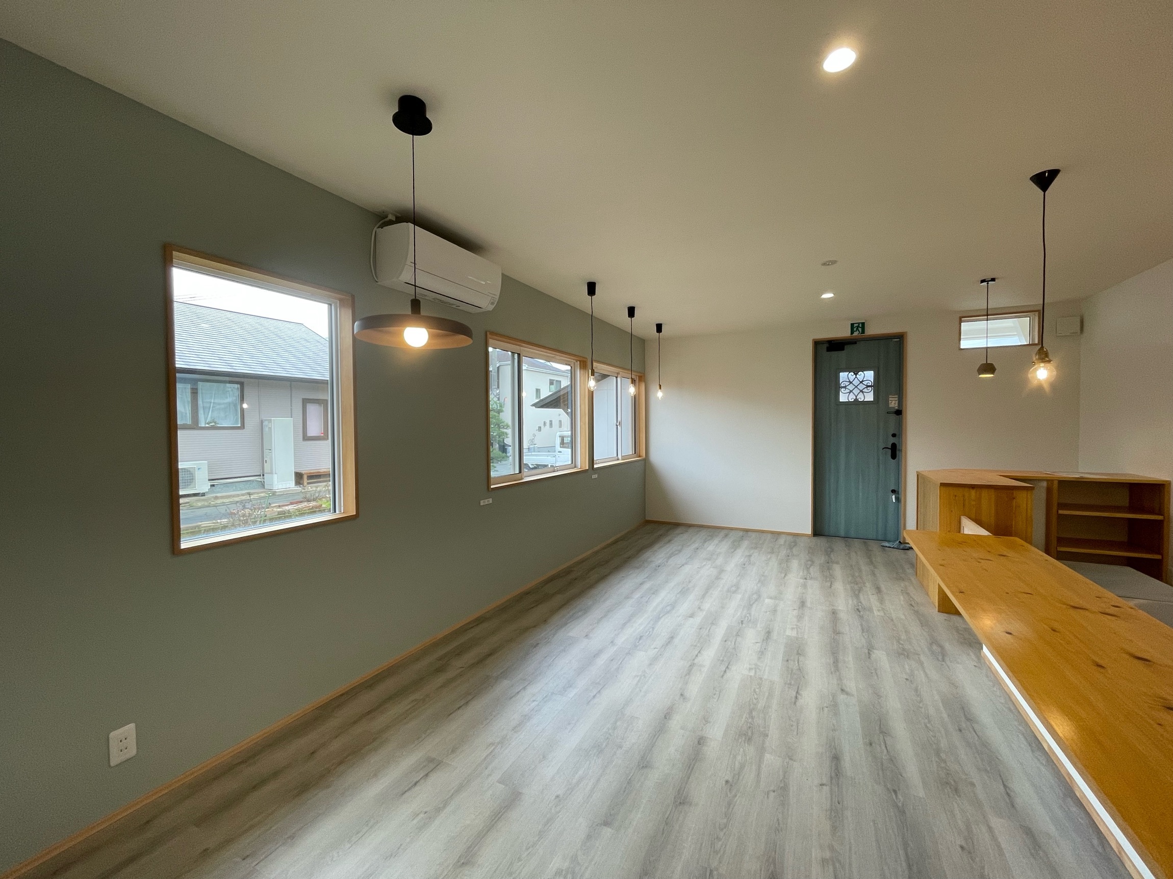 オシャレで落ち着きのあるお菓子屋さん